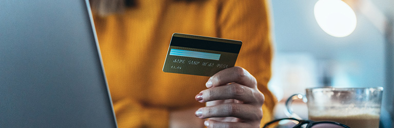 7 Reasons to get a credit card